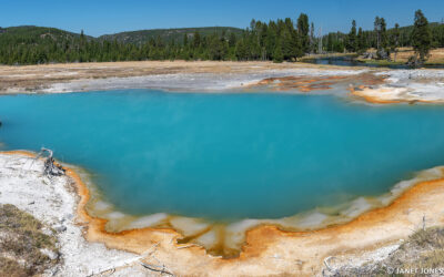 Black Diamond Pool’s Extraordinary Eruption