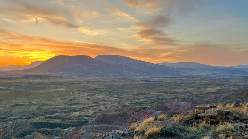 On Foot Along the Old Meeteetse Trail