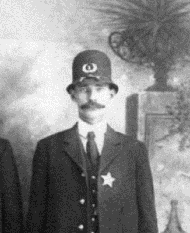 One of the first chambers leaving the great room in Spirit Mountain Cave 