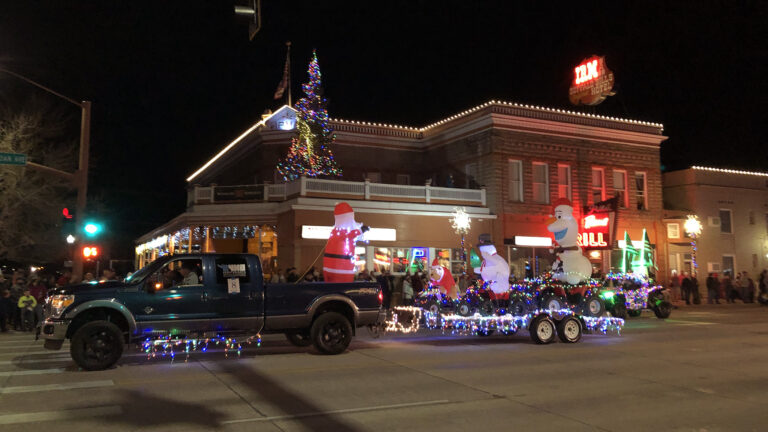 Cody Cowboy Christmas Stroll & Lighted Parade – Call for Parade Entries