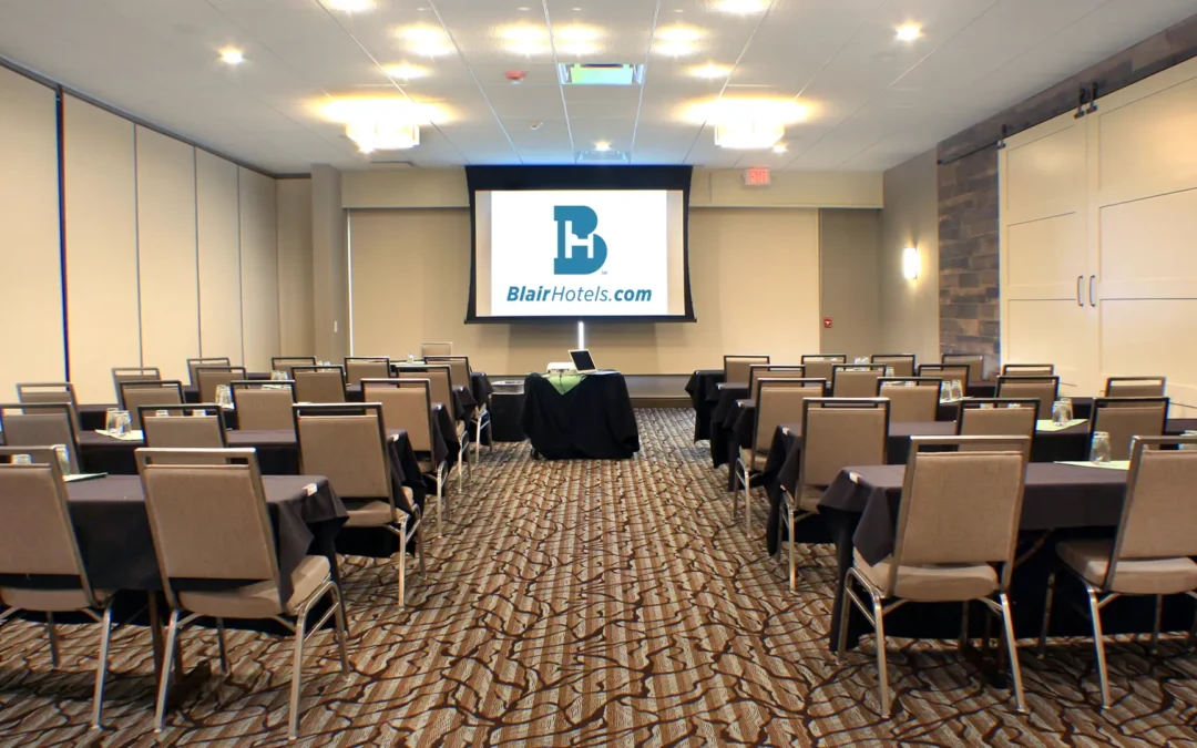 Meet in Cody: At the Holiday Inn